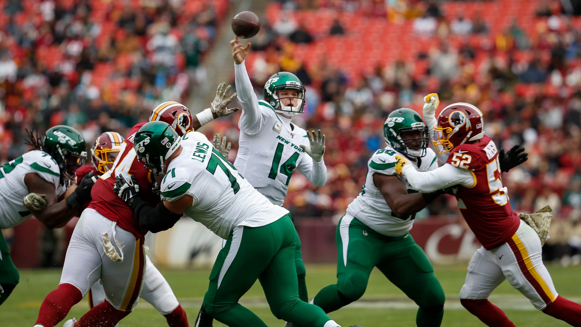 Washington had ‘conversations’ about acquiring Sam Darnold (report)