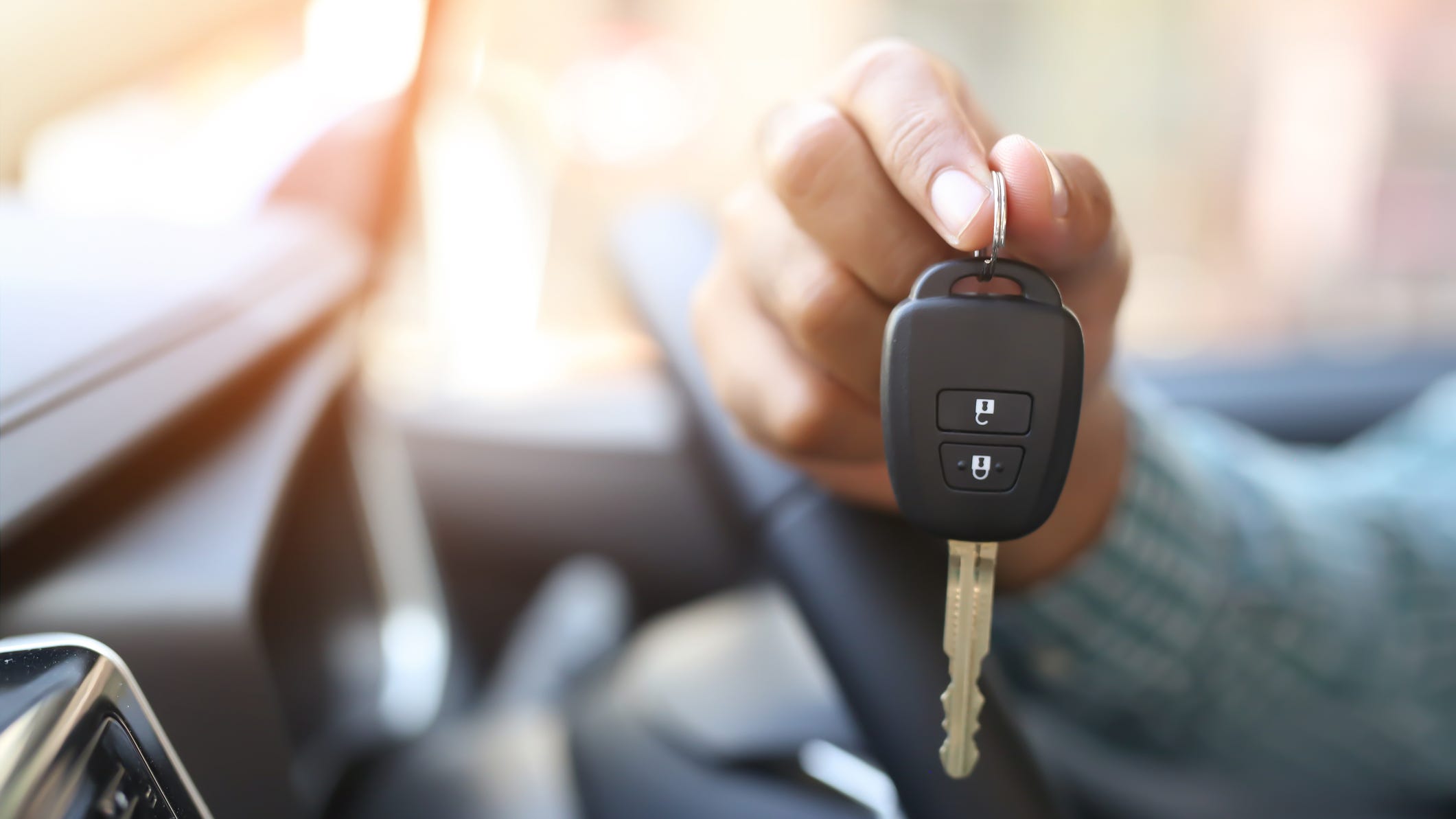 Baldwin Hills man pleads guilty to luxury car scheme