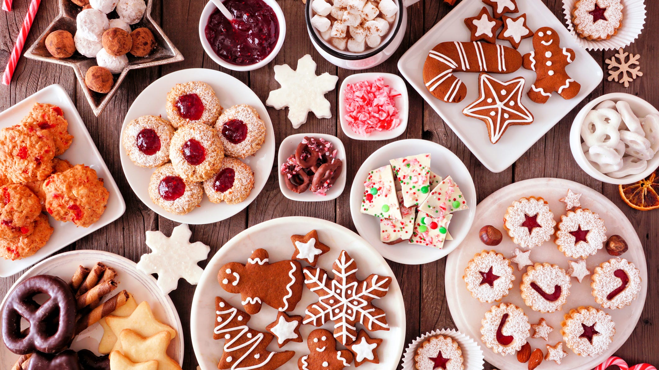 How to navigate the holiday dessert table without gaining weight