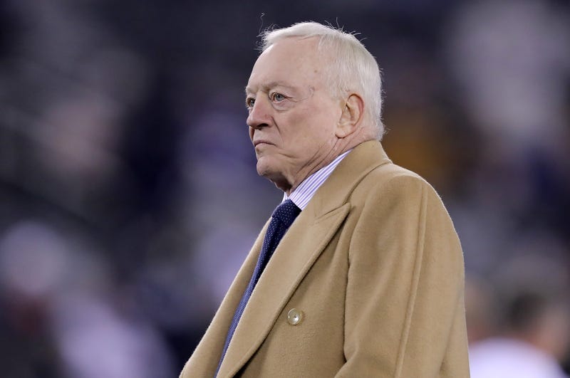 NFL fans react to damning Jerry Jones photo