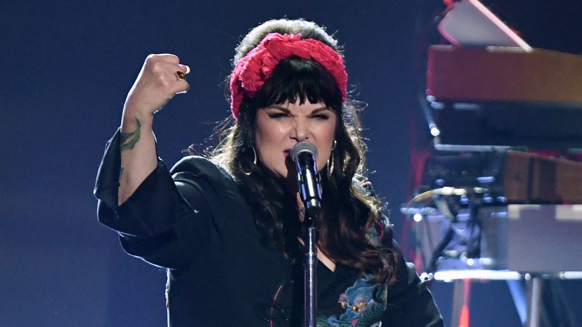 Heart forced to cancel 2024 tour dates for Ann Wilson cancer treatment
