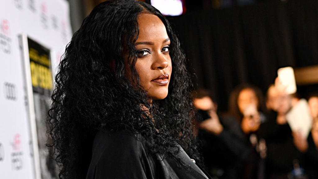 Rihanna Updates New Album, Says '3 or 4 Kids' a Part of Her Plan