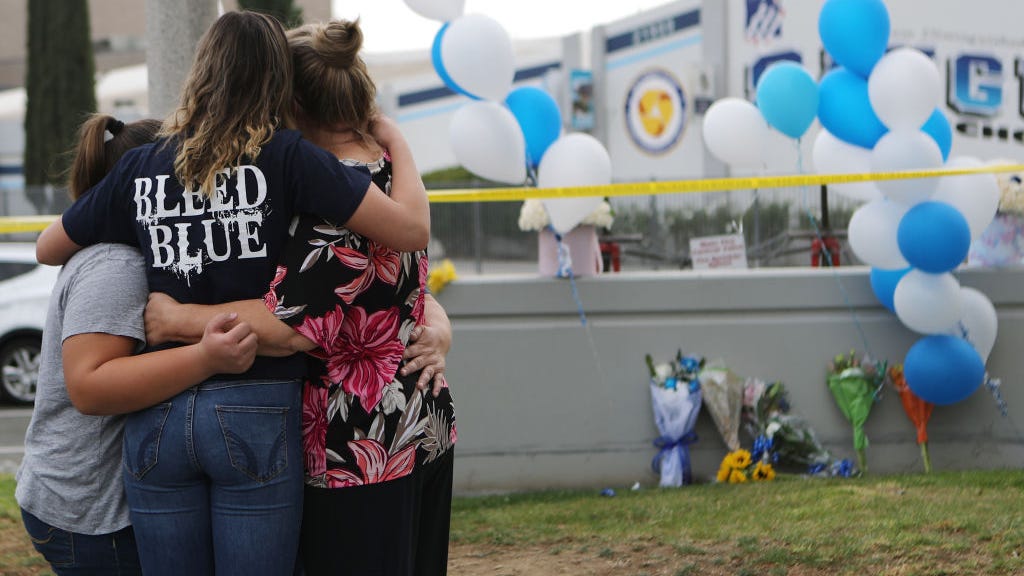 Saugus High School Students Return to School After Mass Shooting