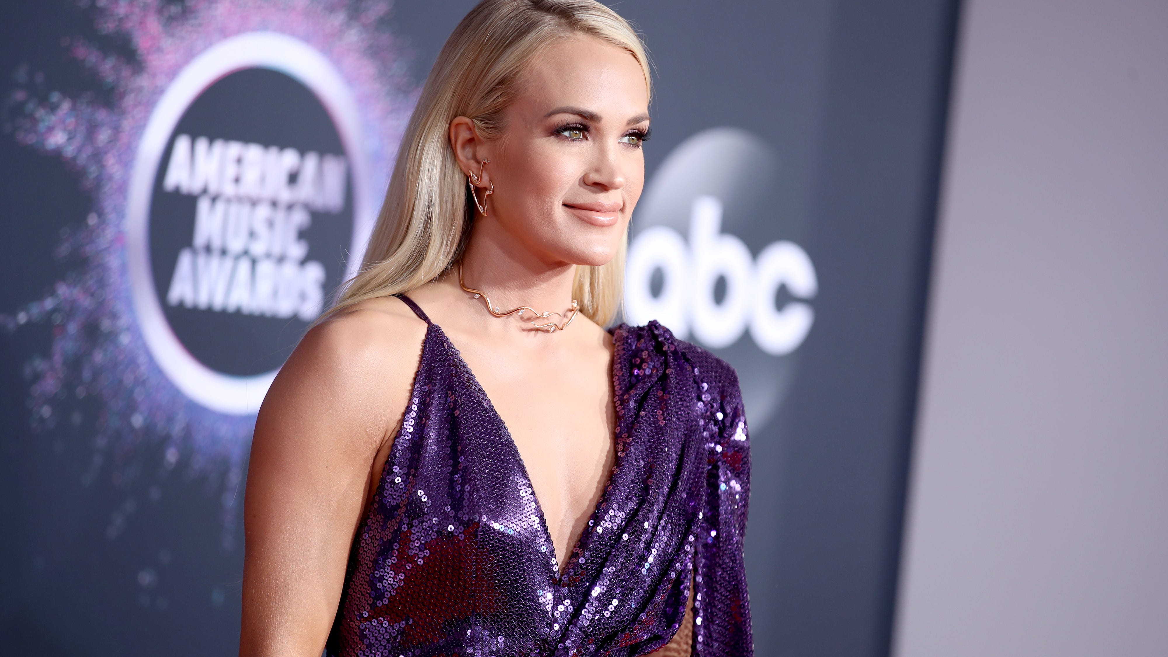Carrie Underwood’s Early Holiday Gift to Us Is Her Upcoming Christmas Album ‘My Gift’