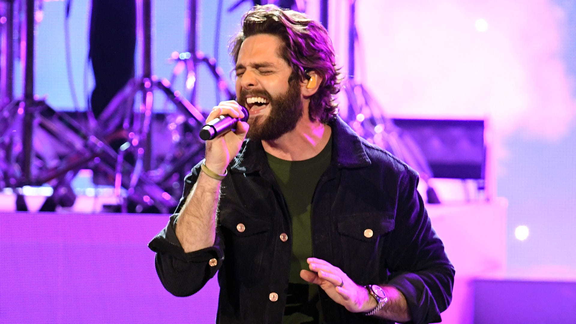 Thomas Rhett announces dates for ‘The Center Point Road’ Tour