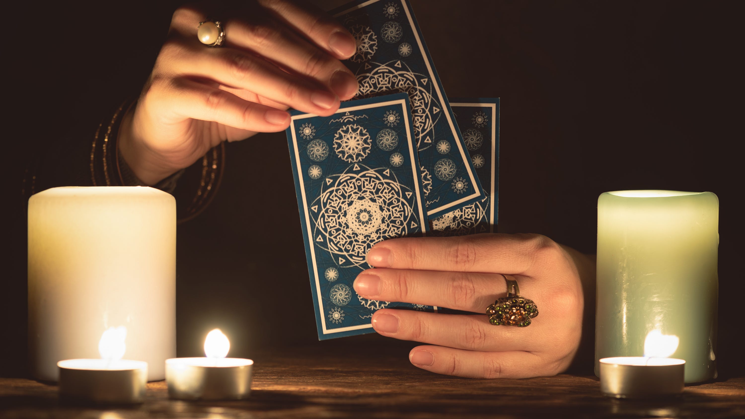 Fake psychics are ripping people off at $1,000 a pop