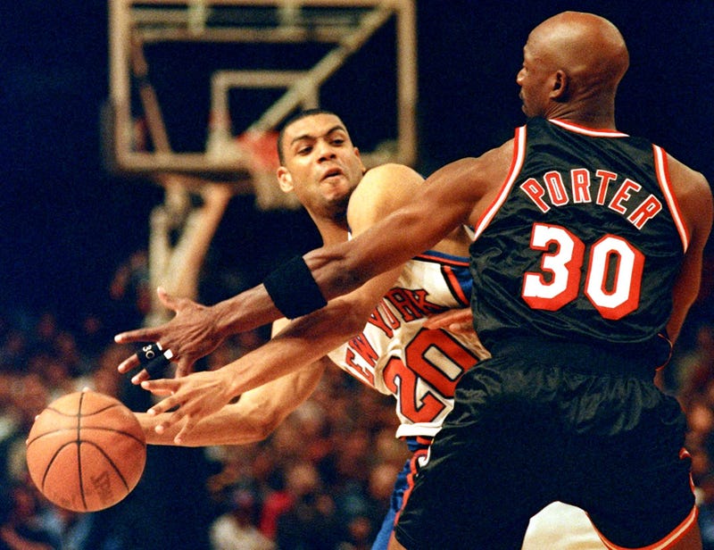 Allan Houston, left