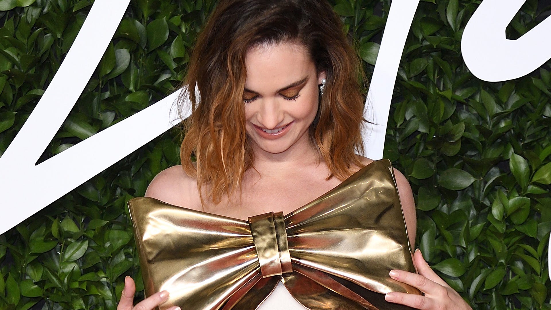 It took Lily James an hour to add her Pamela Anderson prosthetic breasts for 'Pam and Tommy'