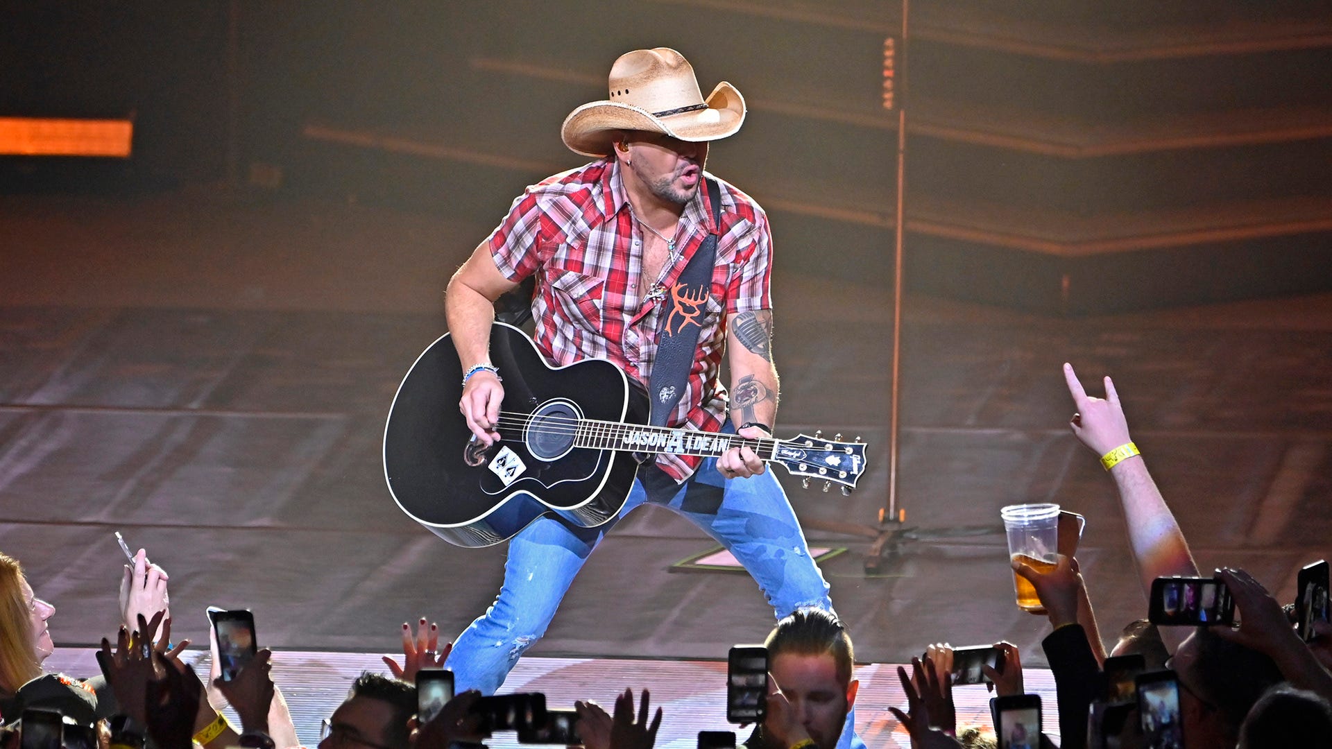 Jason Aldean plans to 'step my game up' during 2021 CMAs performance with Carrie Underwood