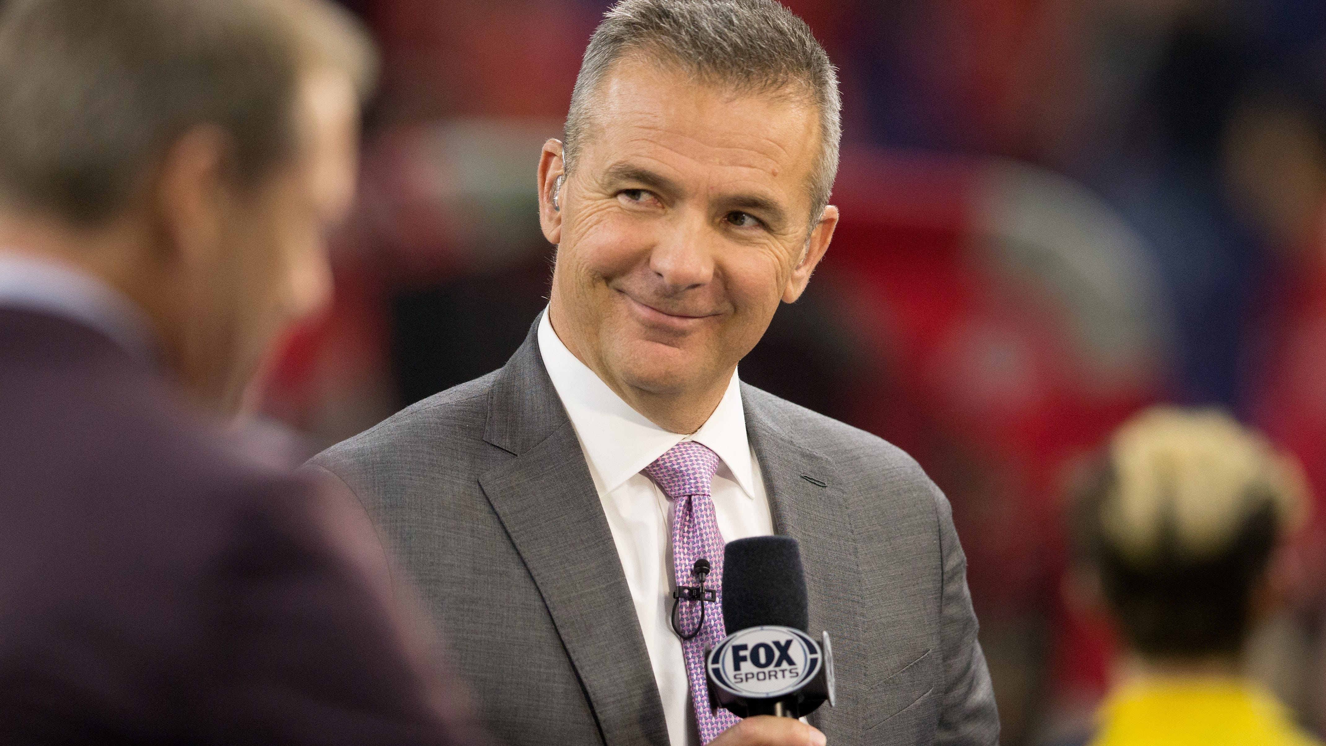 Fox tried to bury Urban Meyer announcement in a classic Friday afternoon news dump