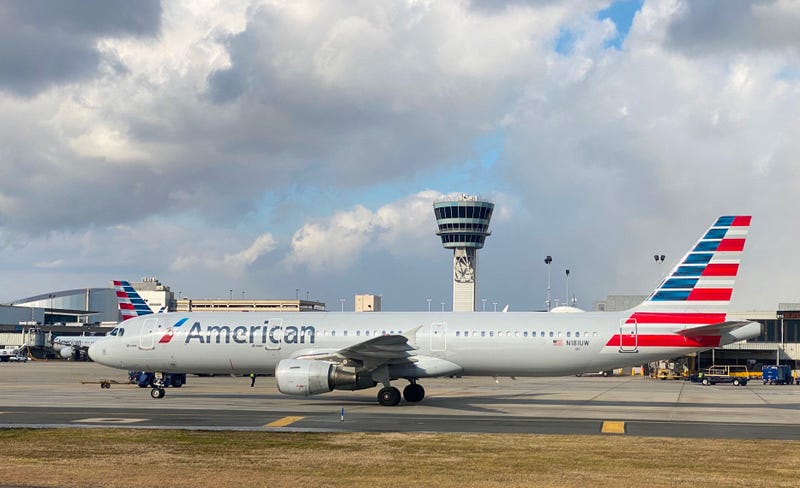 American Airlines flight lands in Philadelphia