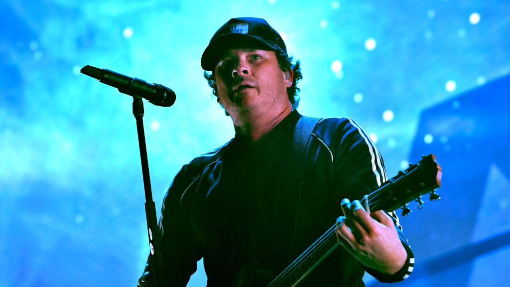 Angels And Airwaves announce new album 'Lifeforms' and world tour