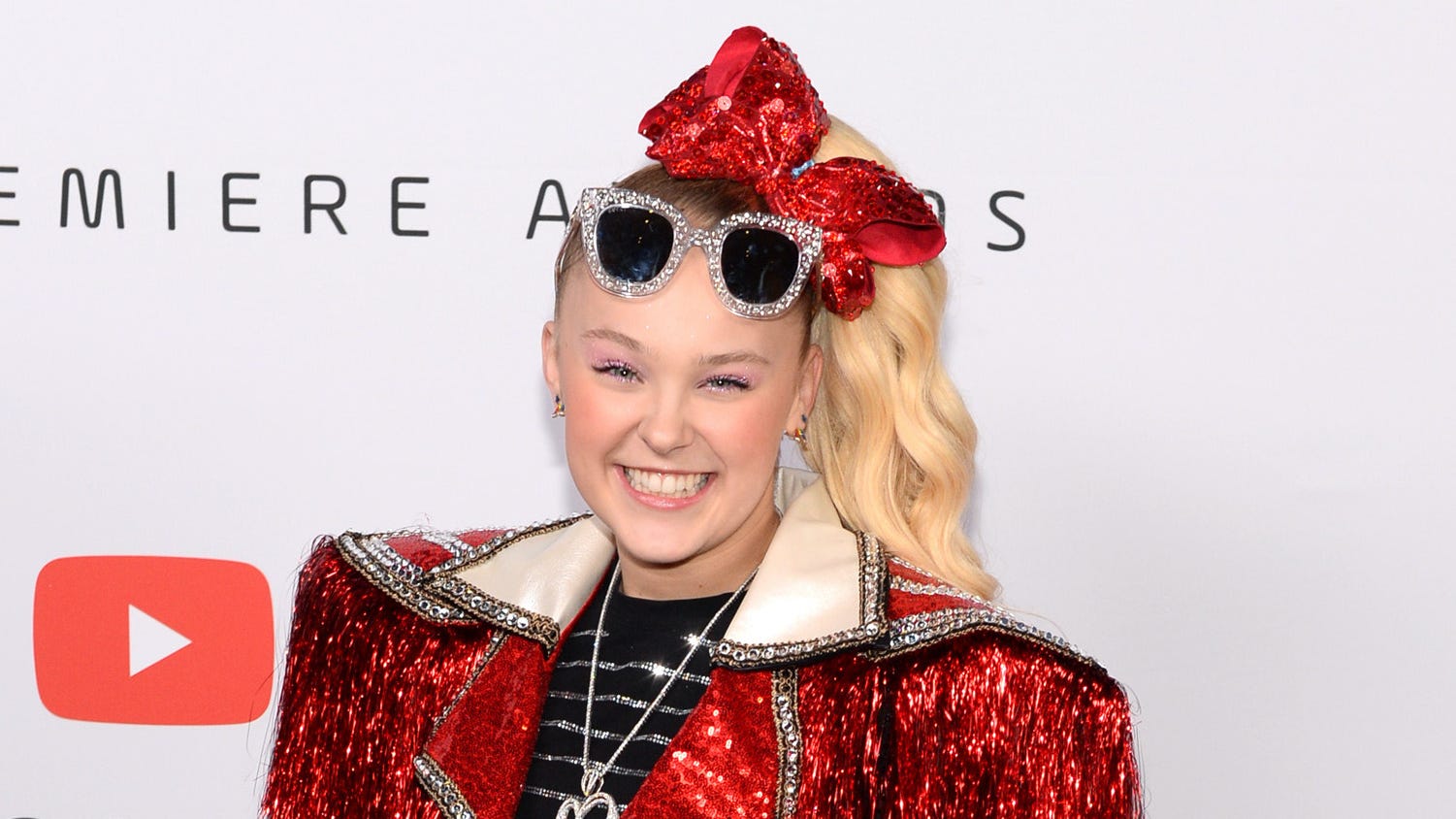 JoJo Siwa and pro partner Jenna Johnson join for historic first same-sex dance on 'DWTS'