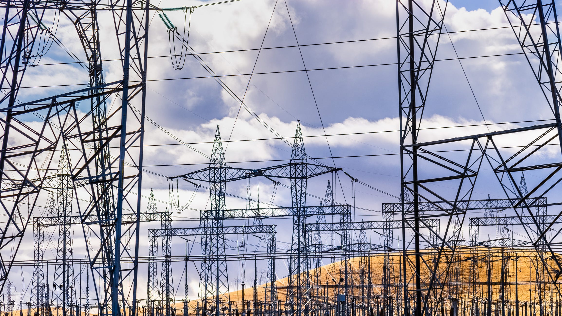 PG&E hopes to harness the ears and eyes of customers in fire zones with a brand new app