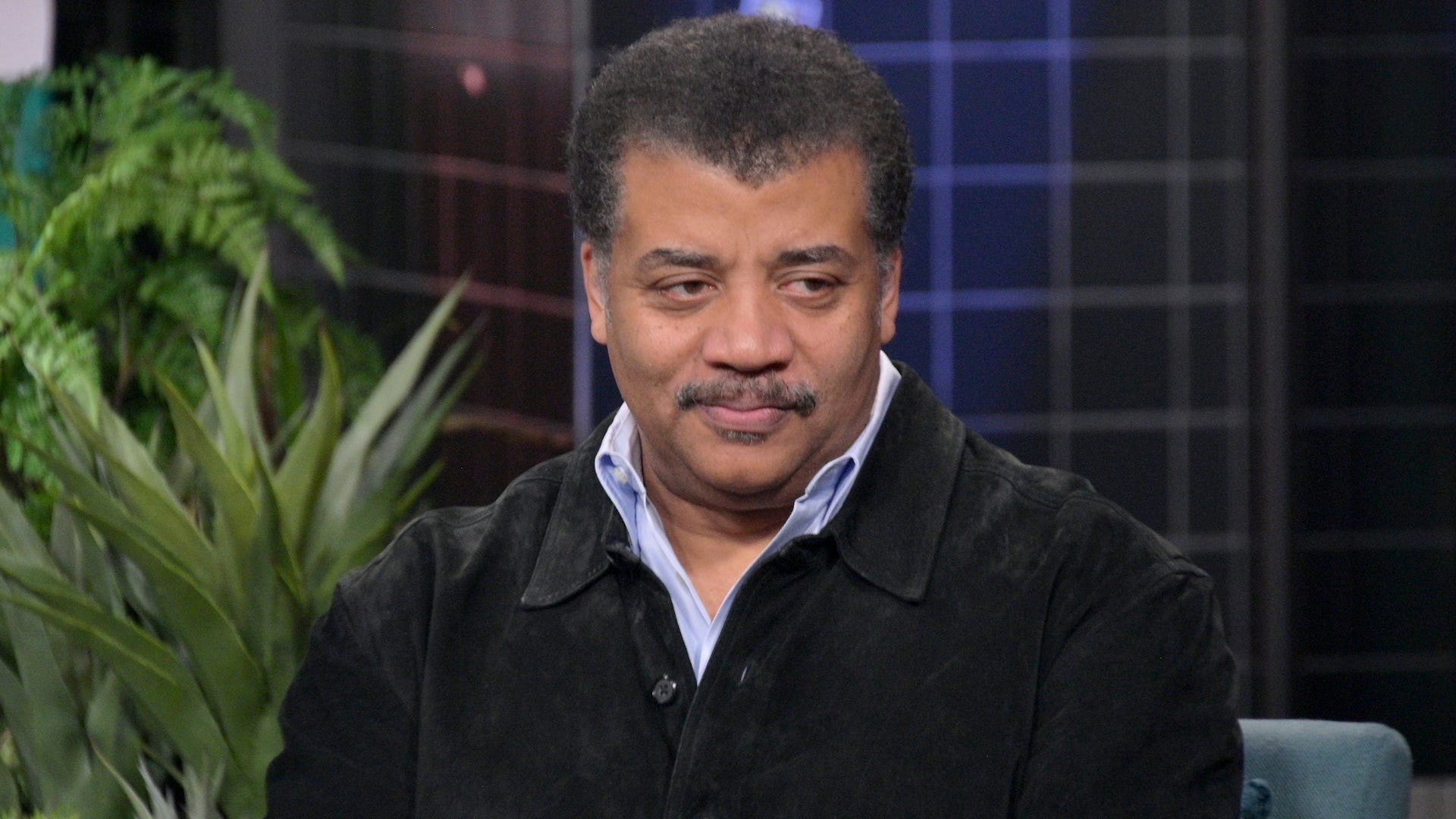 Neil deGrasse Tyson explains why the zombie apocalypse is ‘more real than you think’