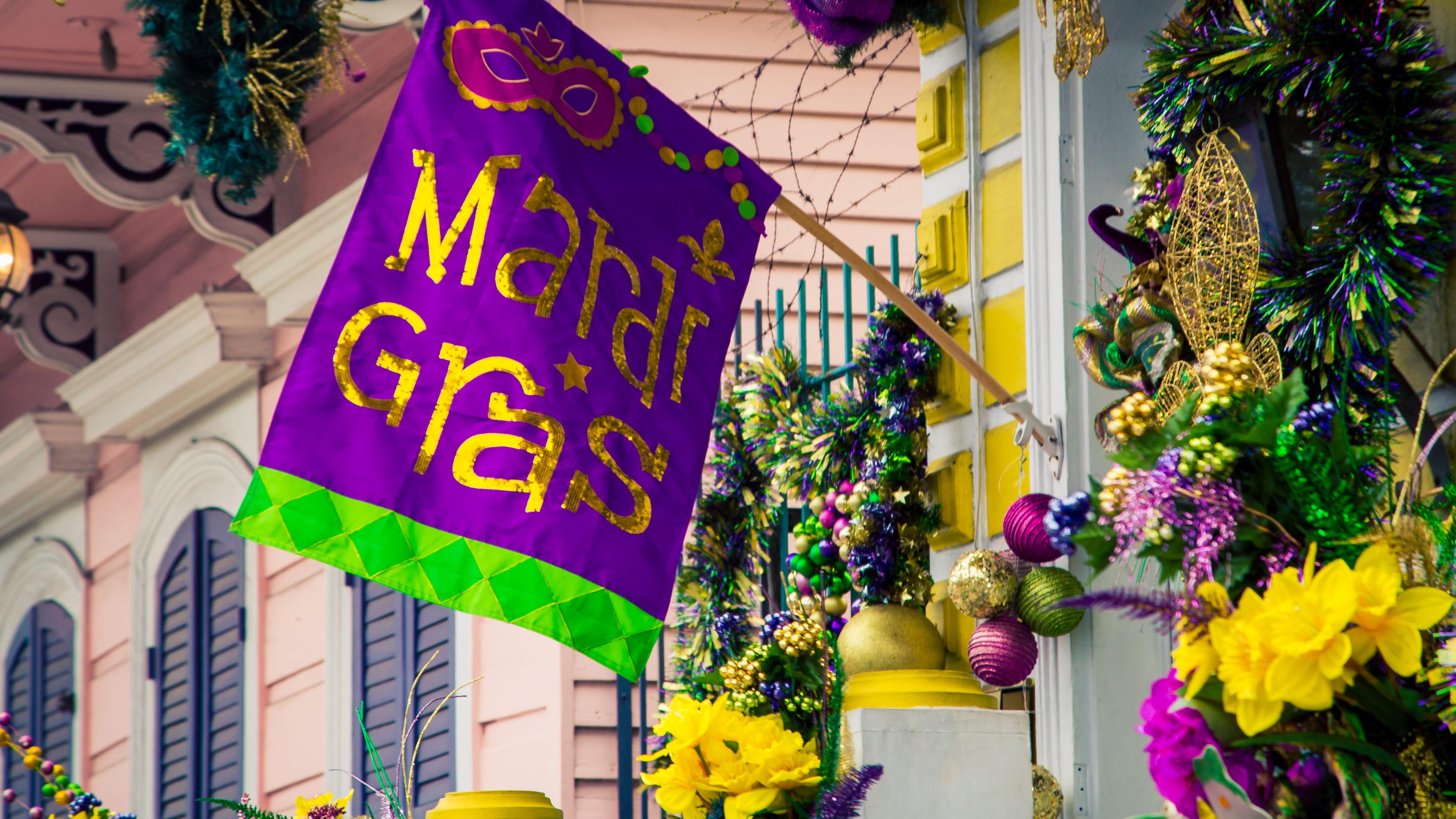 Mardi Gras looking pretty COVID safe for the vaccinated