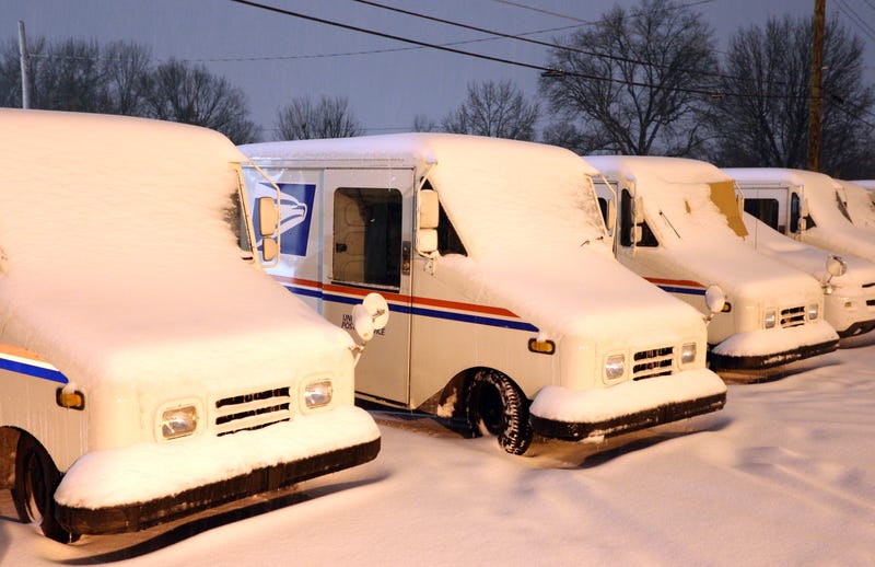 North Texas residents are seeing delayed mail delivery this week as Winter Storm Fern’s snow, ice and dangerously cold temperatures made roads unsafe for postal carriers and slowed mail processing across the region. 