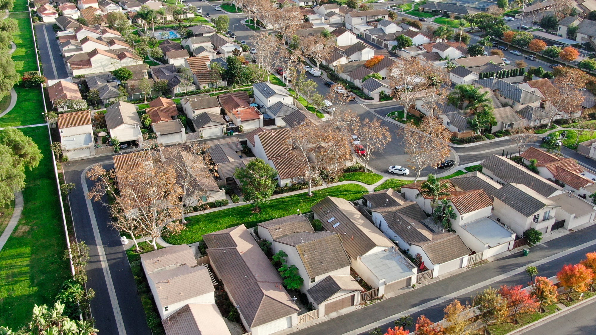 Bodies of parents, son found dead in possible Irvine murder-suicide