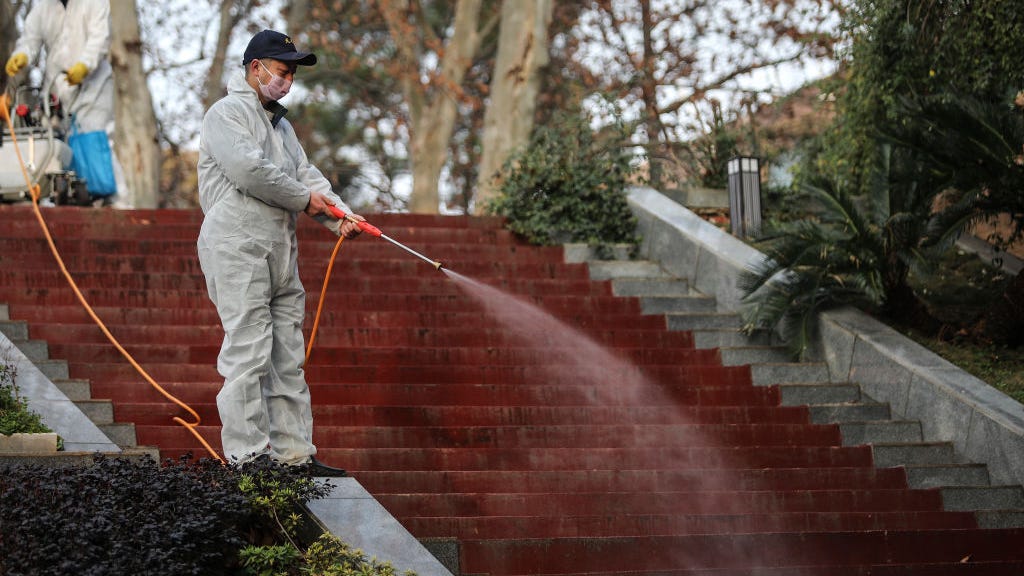 ¿Como Se Desinfecta una Zona Después de un Caso de Coronavirus?
