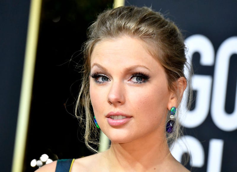 aylor Swift attends the 77th Annual Golden Globe Awards at The Beverly Hilton Hotel on January 05, 2020