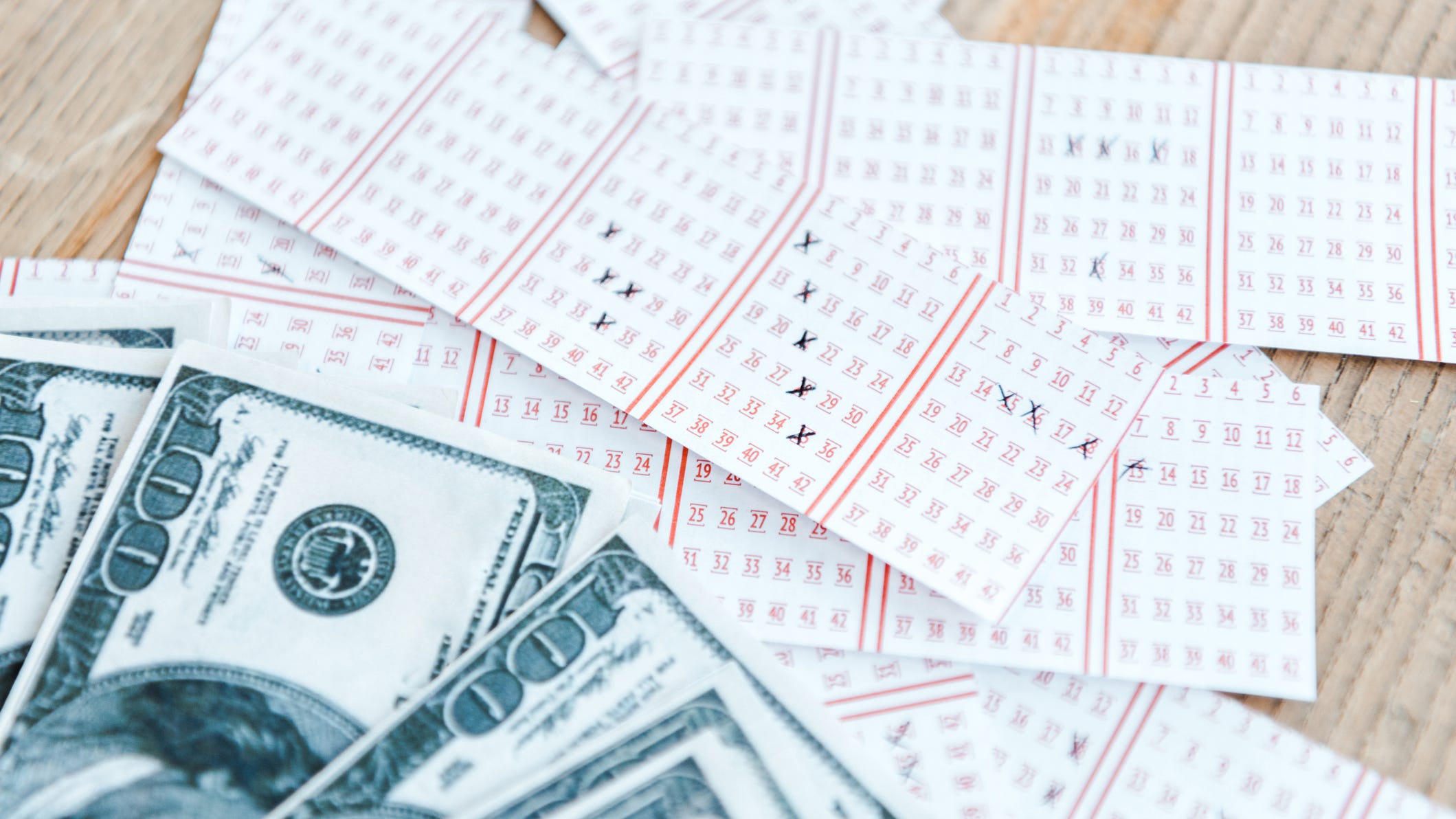 Man who played the same lottery numbers for 10 years finally wins big