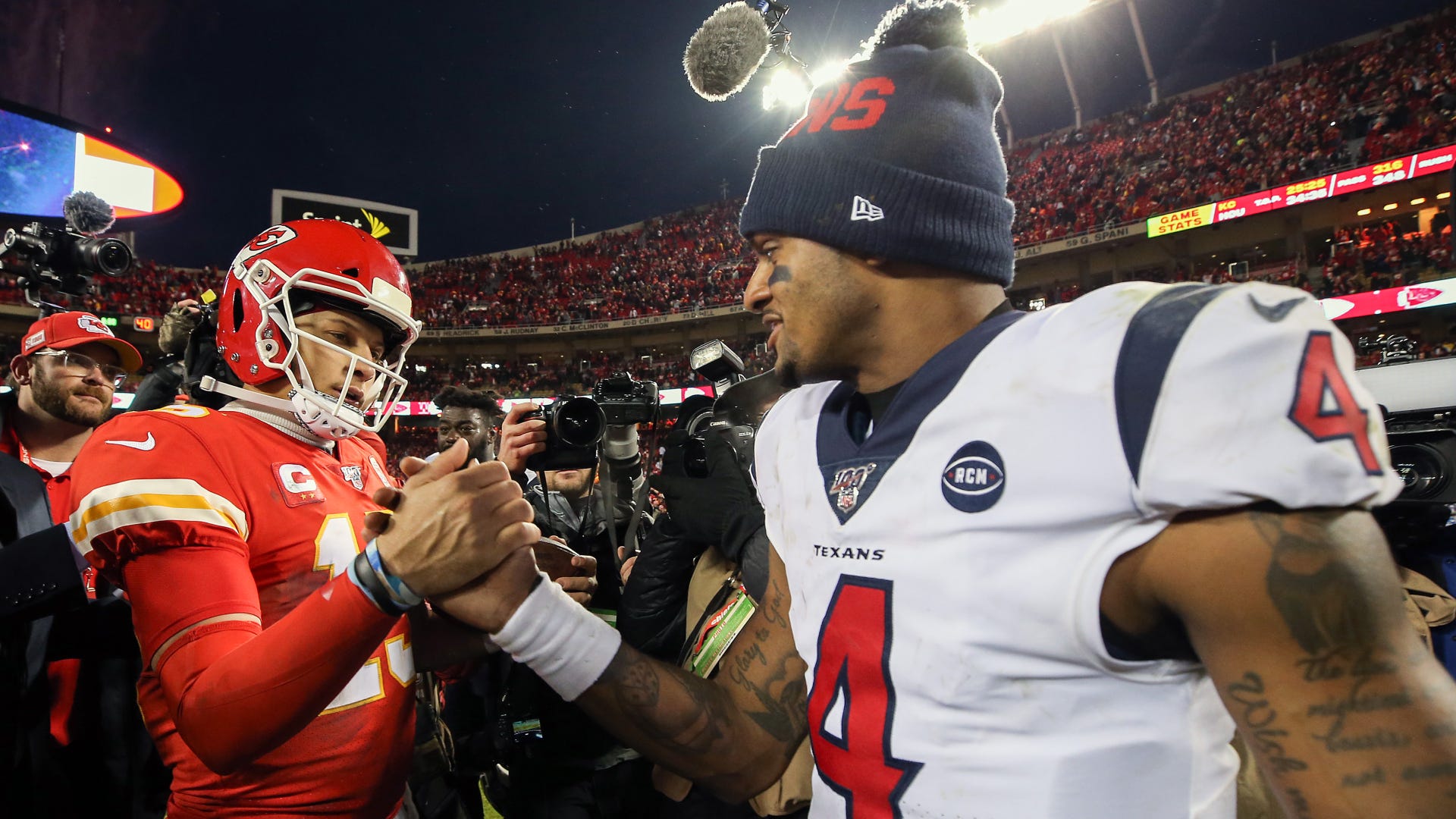 SNIDER: NFL playoffs highlight Washington's quarterback desperation