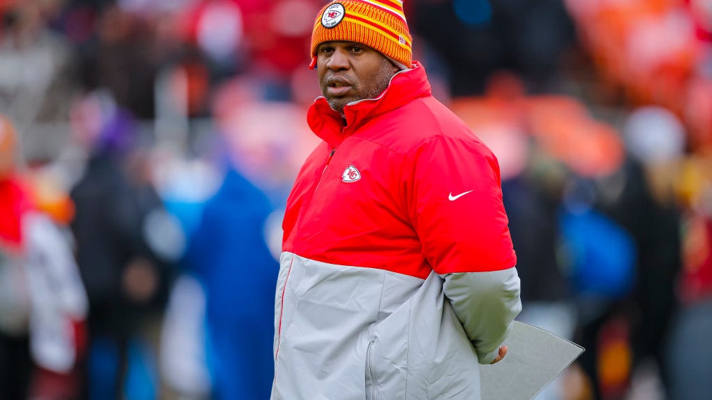 Texans interview Chiefs' Eric Bieniemy as teams inquire about Deshaun Watson trade
