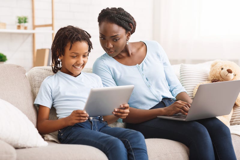 Helping kids navigate online information