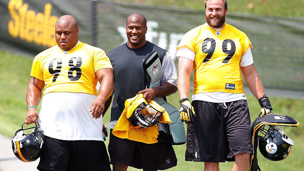 Harrison visits 'Da Farm' with 'best friend' Keisel