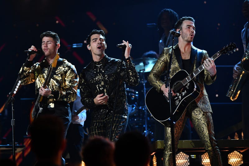 Nick, Joe & Kevin Jonas