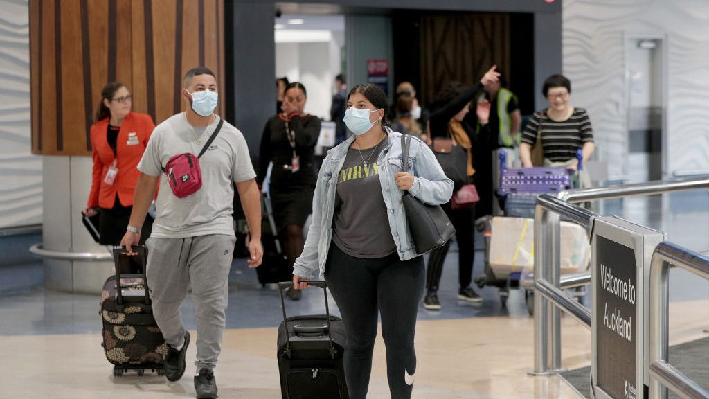 Is it safe to travel again? Expert says there are risks, but it can be done