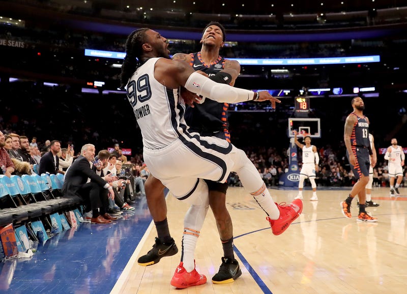 Elfrid Payton of the Knicks shoved Memphis' Jae Crowder to the floor in the final seconds of Wednesday's game.