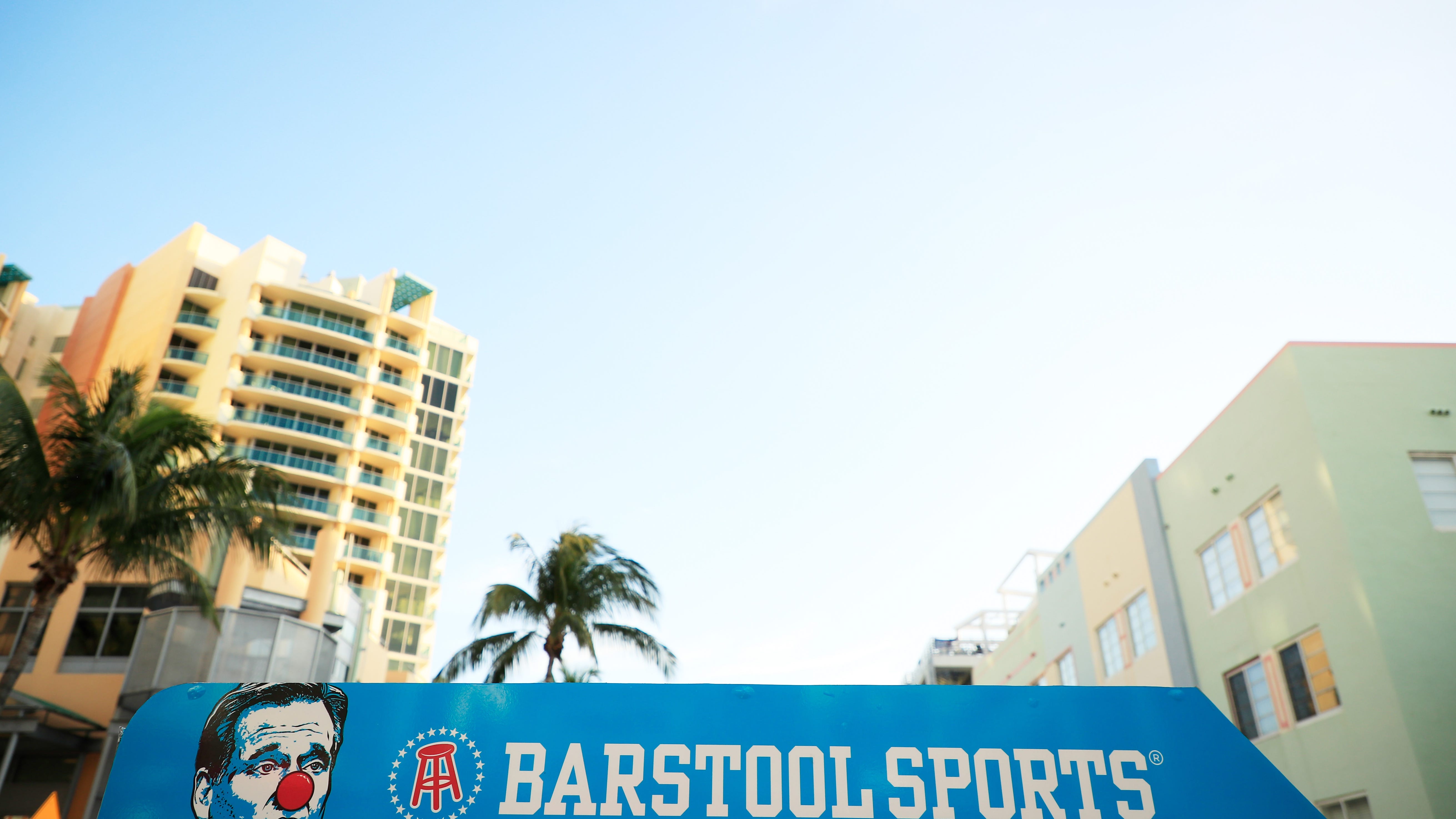 Dave Portnoy laments cancelation of Barstool-sponsored Arizona Bowl