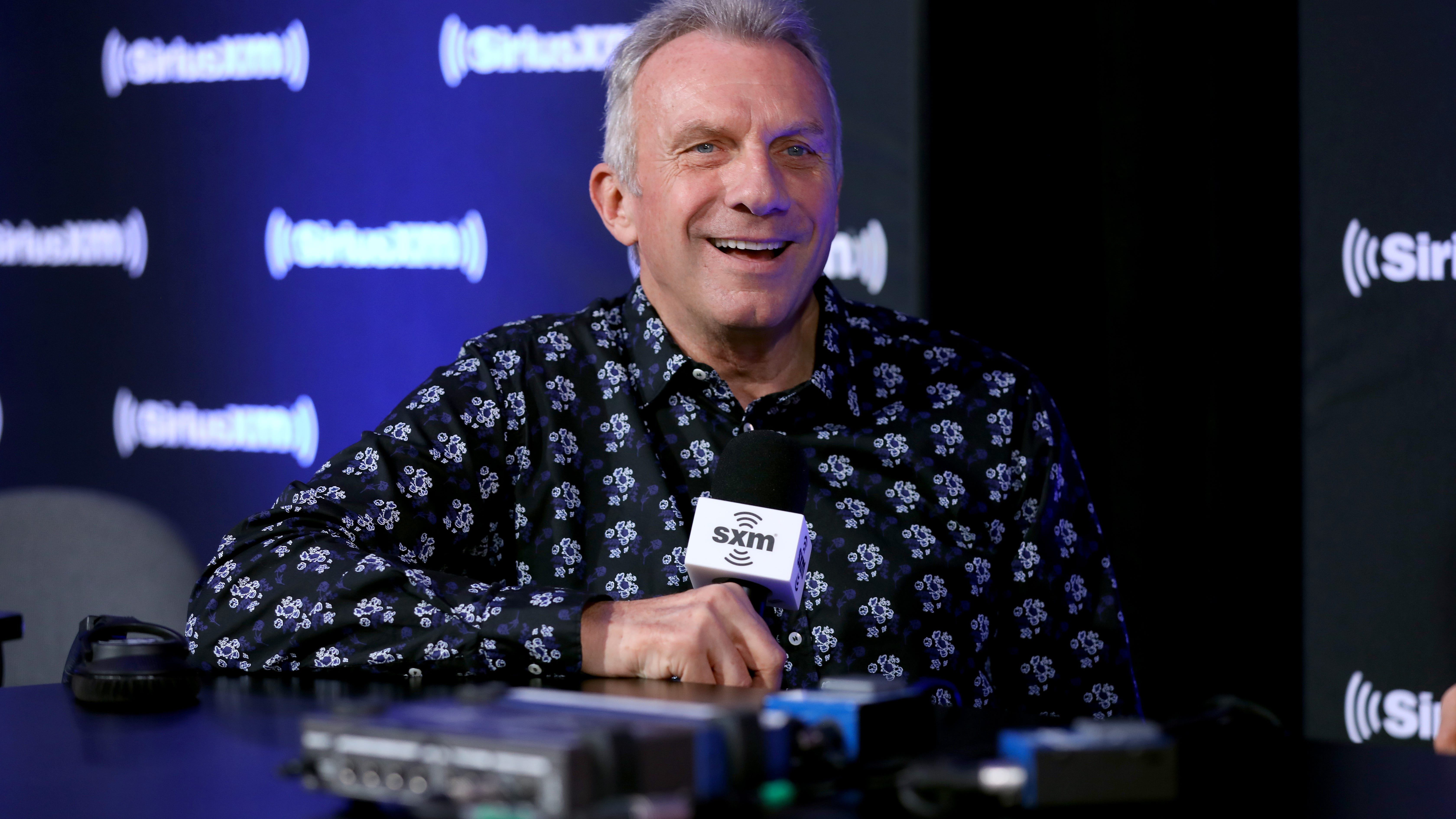 Joe Montana on Niners’ quarterback controversy: ‘I don’t know how you get rid of Jimmy’