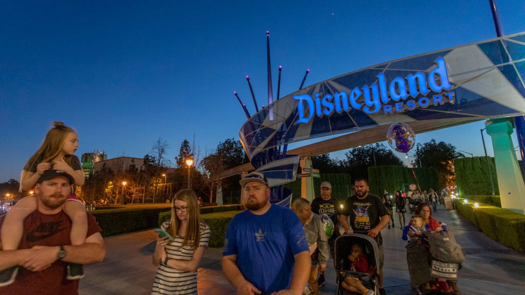 Disneyland and Walt Disney World Closing Due to Coronavirus