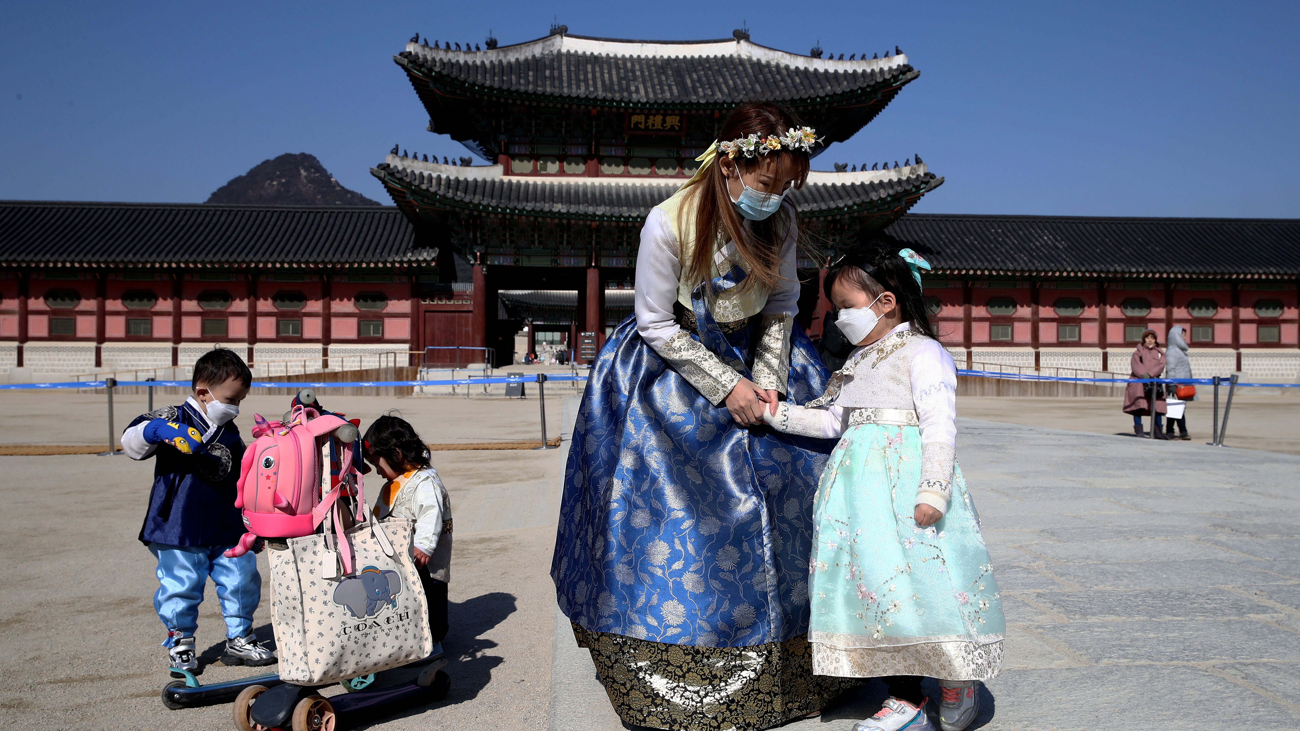 Exhibition to feature traditional Korean garment Hanbok