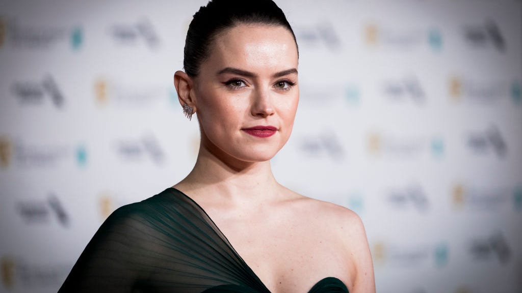 'Star Wars' Fans in a Frenzy After Daisy Ridley Reveals Original Plans for Rey's Lineage
