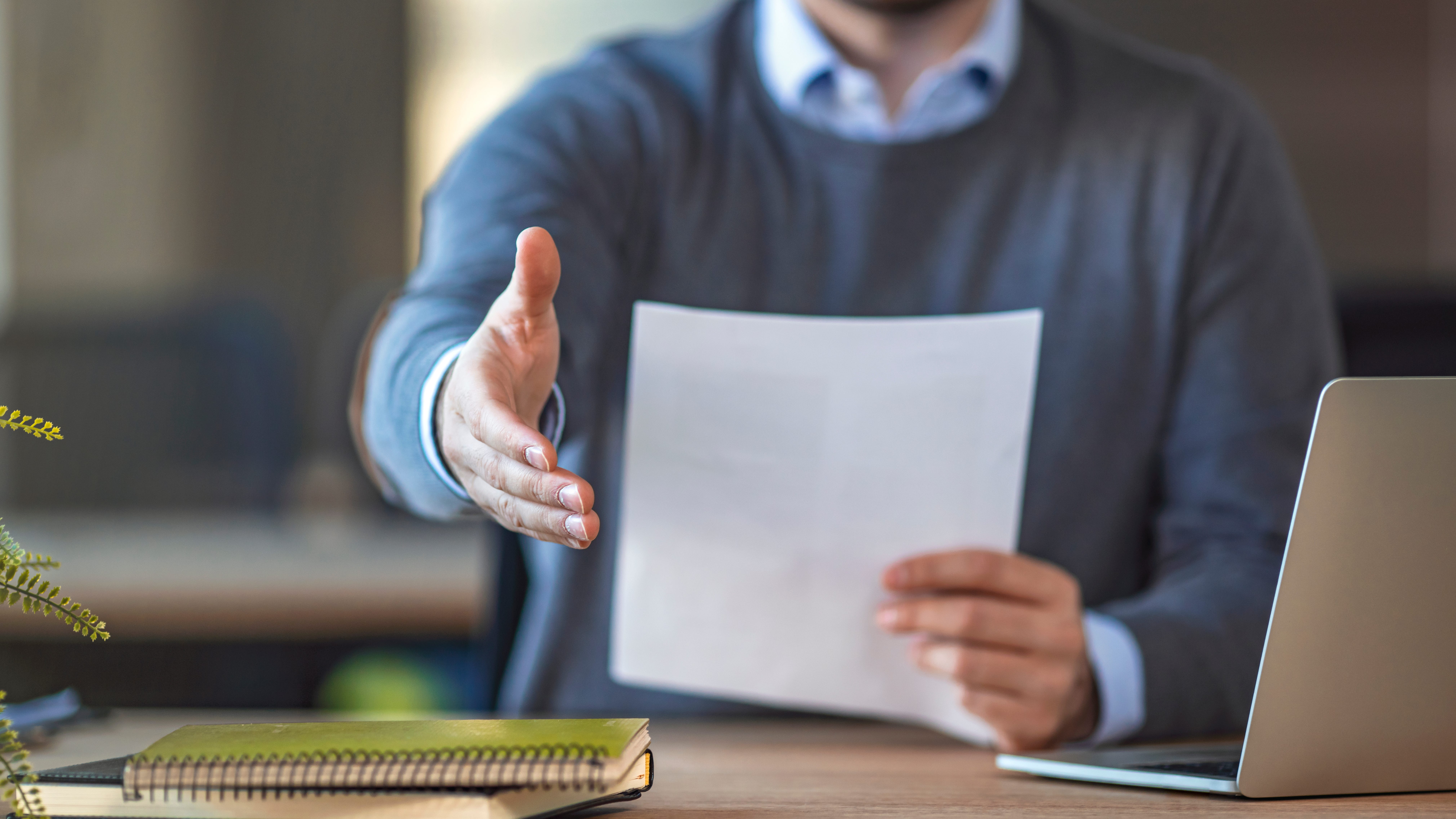 Arizona tech company offers $5000 to new hires who don’t want to stay at company