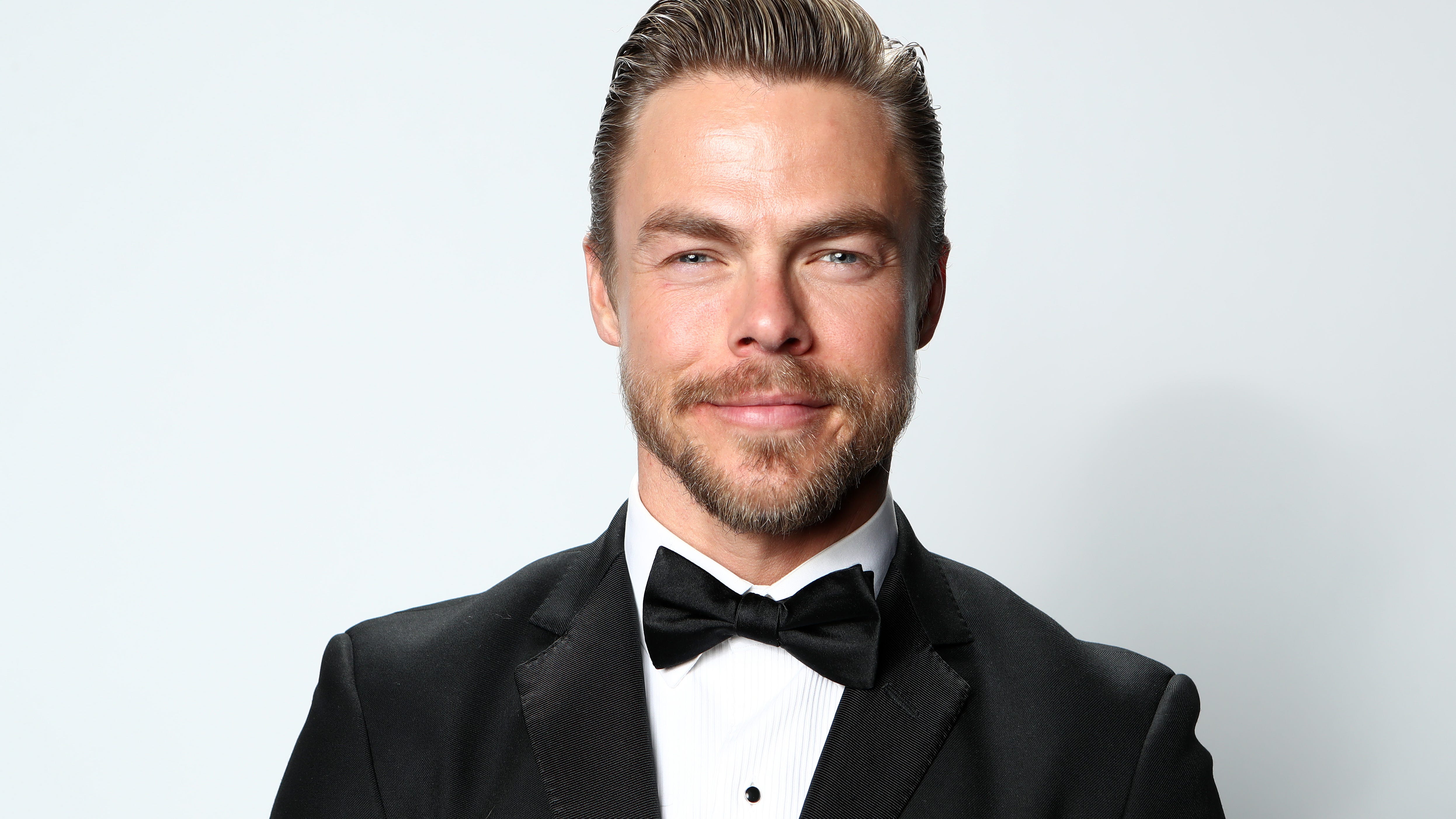 'Dancing With the Stars' judge Derek Hough announces he has COVID-19