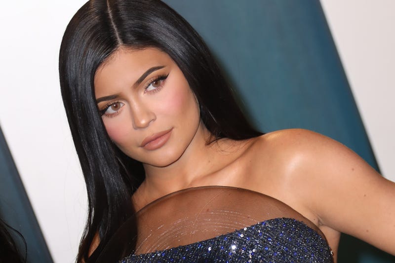 Kylie Jenner attends the 2020 Vanity Fair Oscar Party at Wallis Annenberg Center