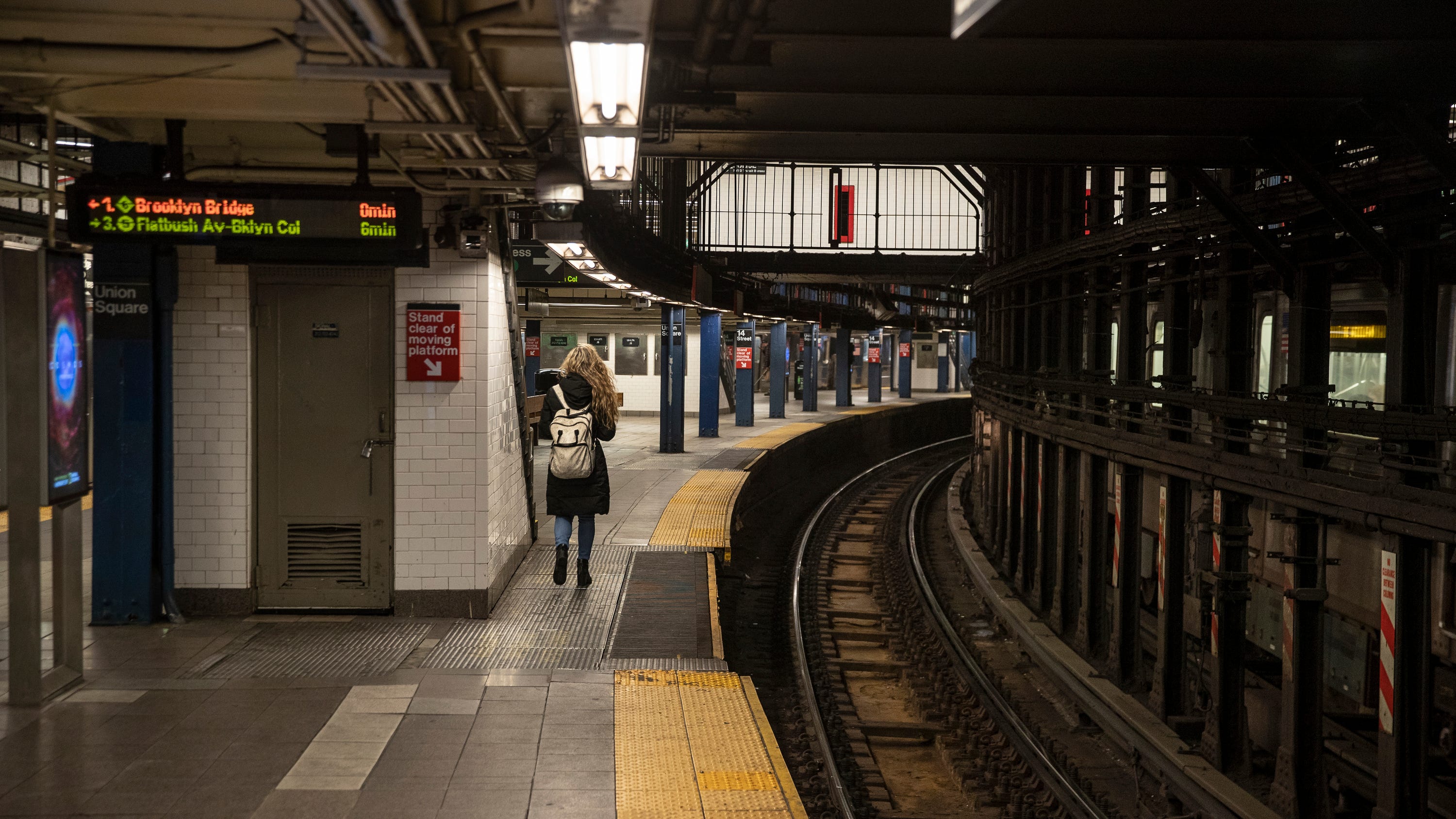 4 in custody after spate of early-morning attacks on Manhattan subway line: NYPD