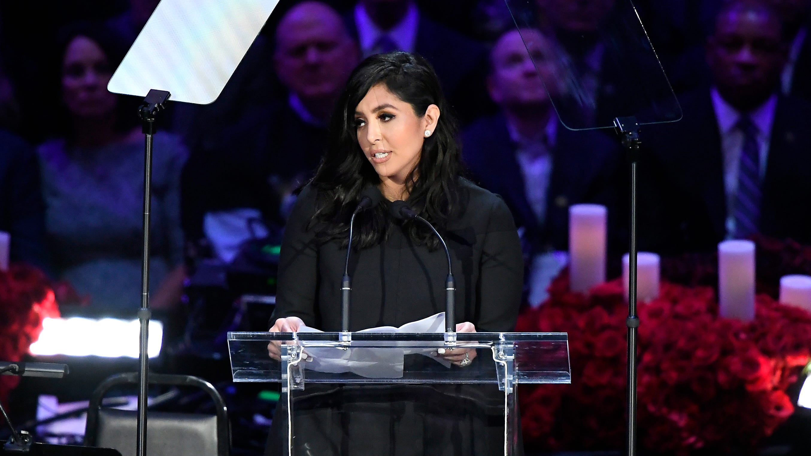 L.A. County asks Vanessa Bryant to undergo psychiatric evaluation in lawsuit over crash photos