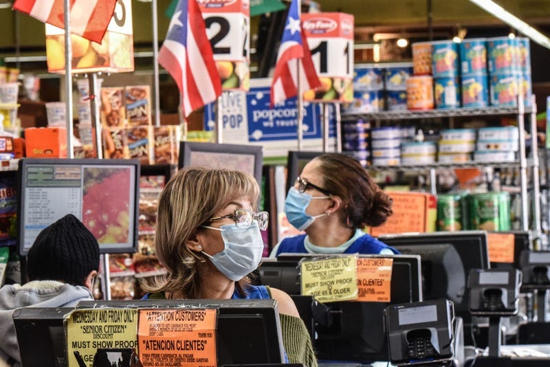 Stamford y Bridgeport exigirán el uso de mascarillas en interiores