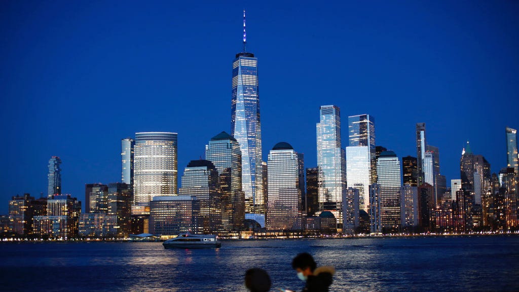 13 NY landmarks to be lit blue for 9/11 anniversary; flags at half-staff across Tri-State