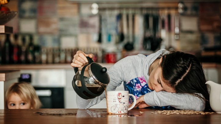 Wait until after breakfast to drink coffee, study says