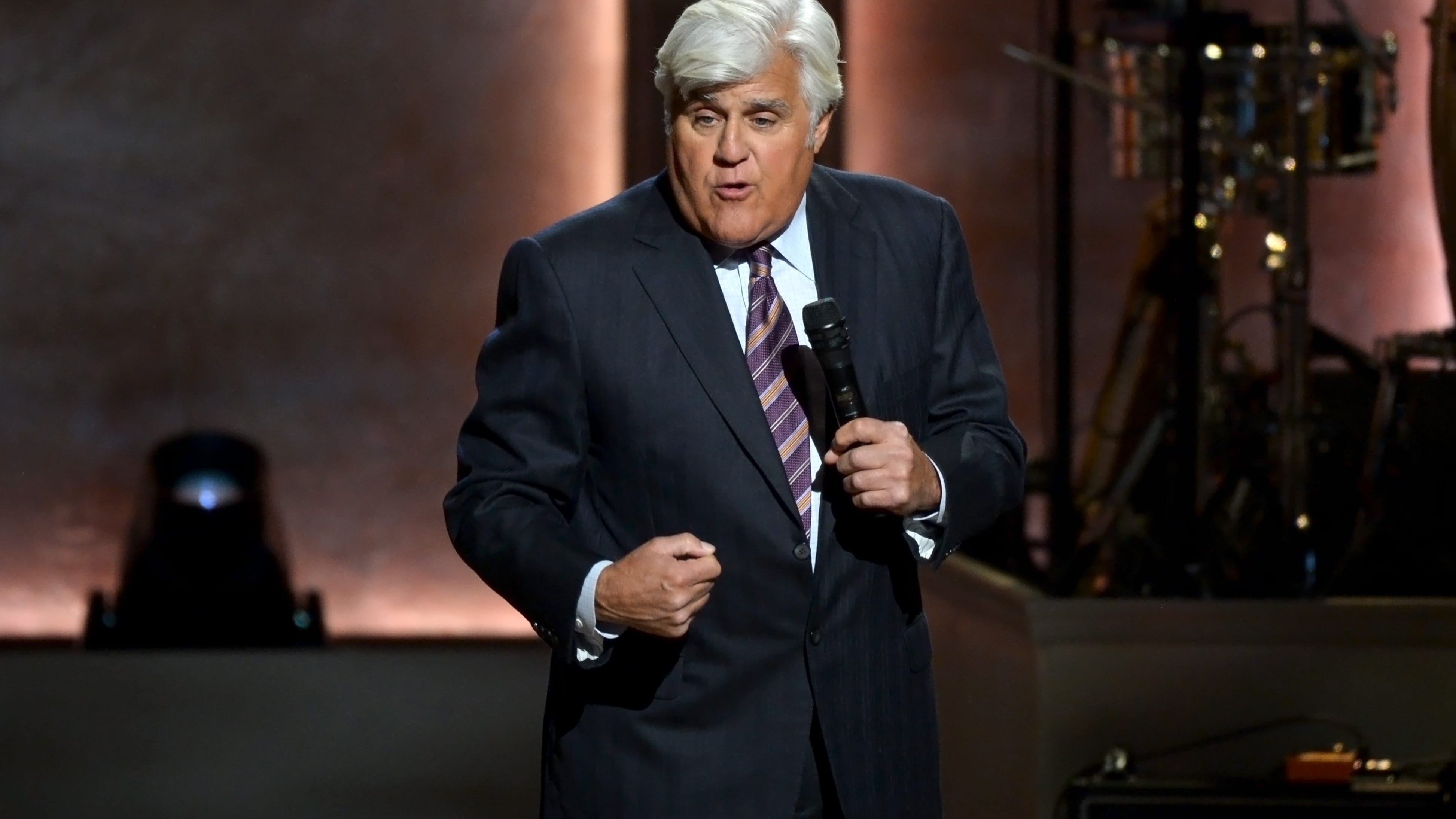 Jay Leno cancels St. Louis show with Jeff Foxworthy after suffering burns from gasoline fire