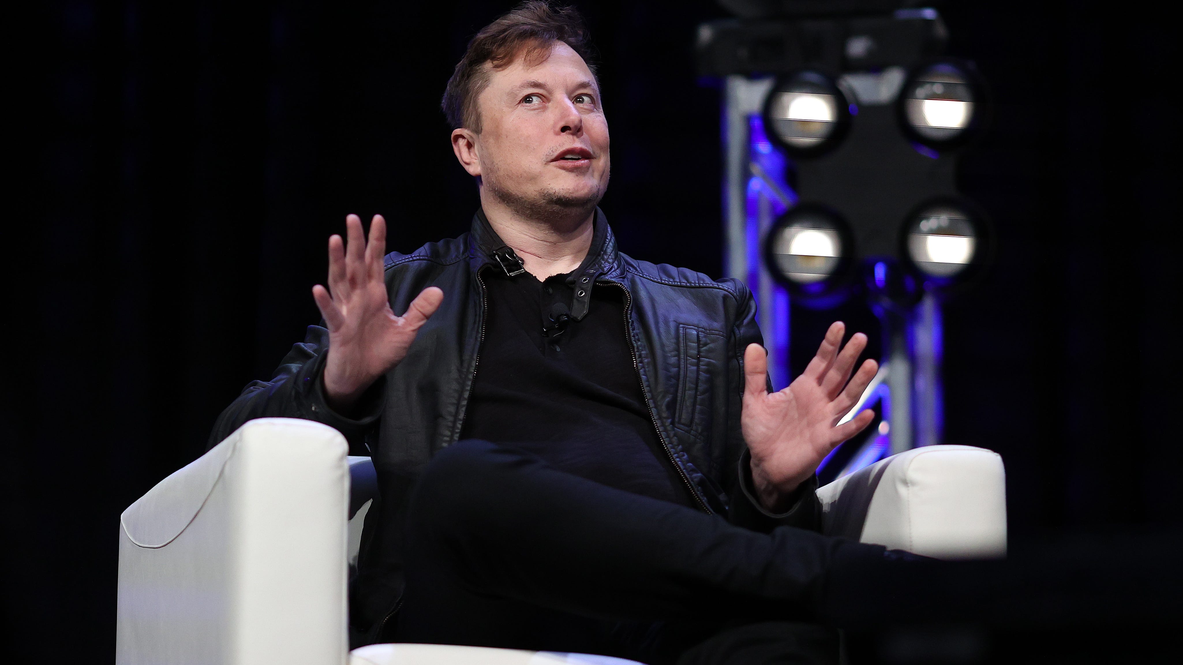 A grocery shopping robot? Tesla unveils humanoid which handles your 'boring tasks'