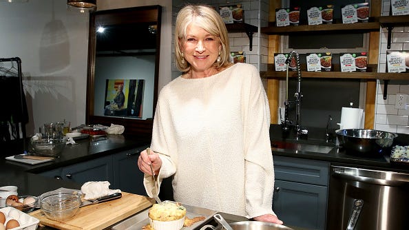 Martha Stewart Has Received ‘14 Proposals’ Since Sharing Viral Pool Selfie