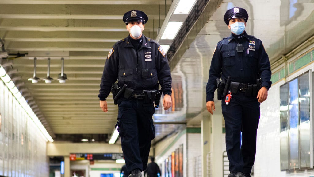 De Blasio: NYPD stepping up subway patrols after 3 people are shoved onto tracks in 1 week