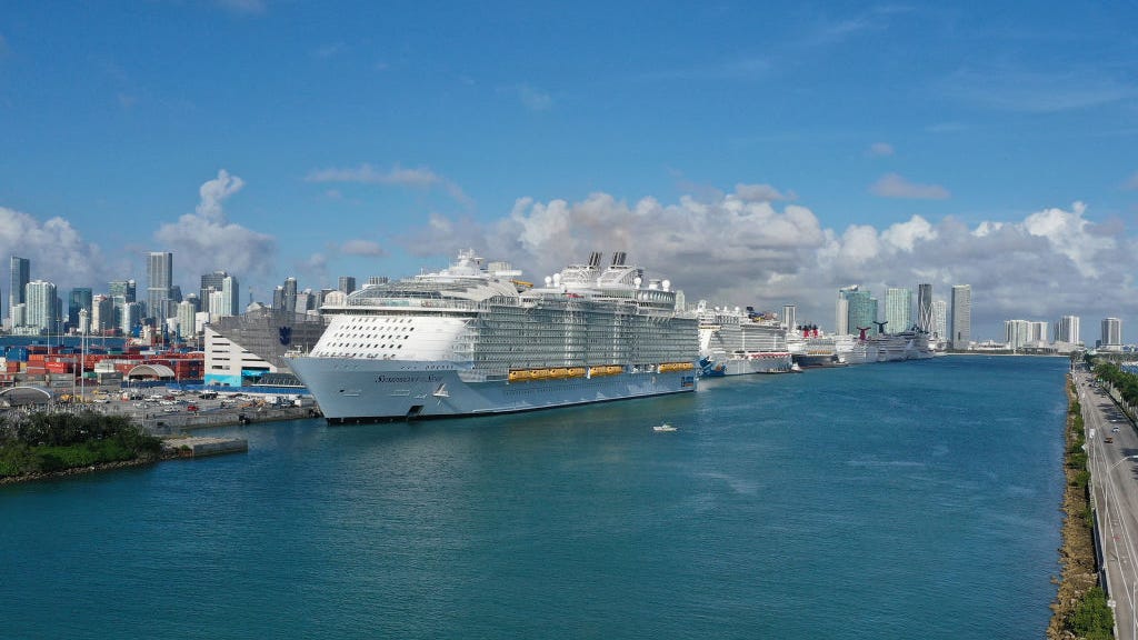 Royal Caribbean announces new short getaways for 2022-23